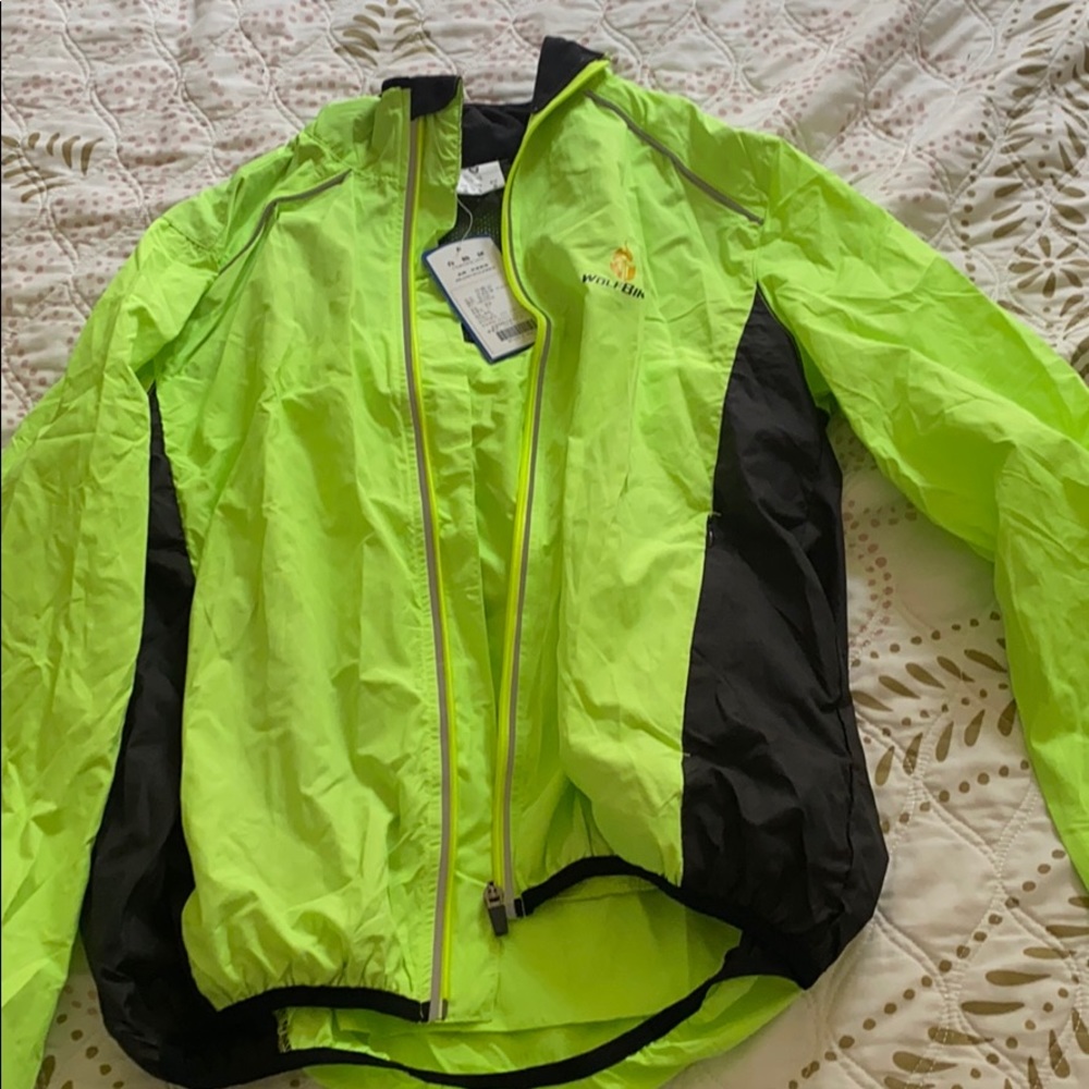 Green and black reflective biker jacket 🚴